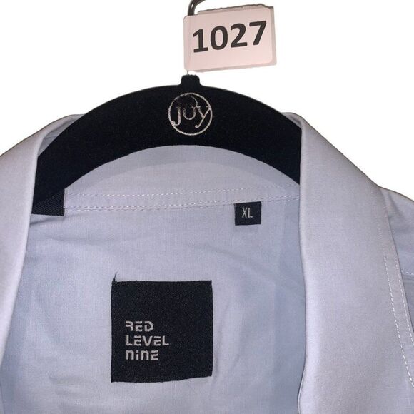 BUNDLE BUTTON DOWNS• 2/$40or3/$60 - Red Level Nine,Front Pockets, XL, Pale Blue - Picture 7 of 8
